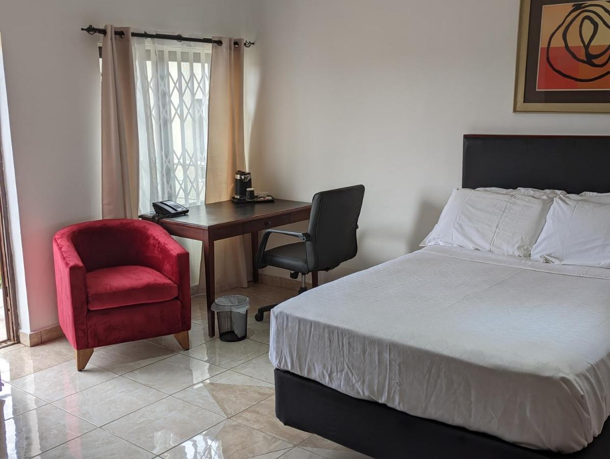 Koko Palm Inn Ltd Accra Buitenkant foto