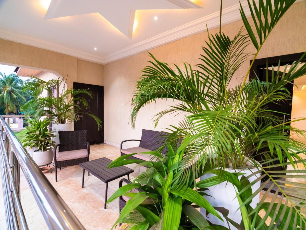 Koko Palm Inn Ltd Accra Buitenkant foto